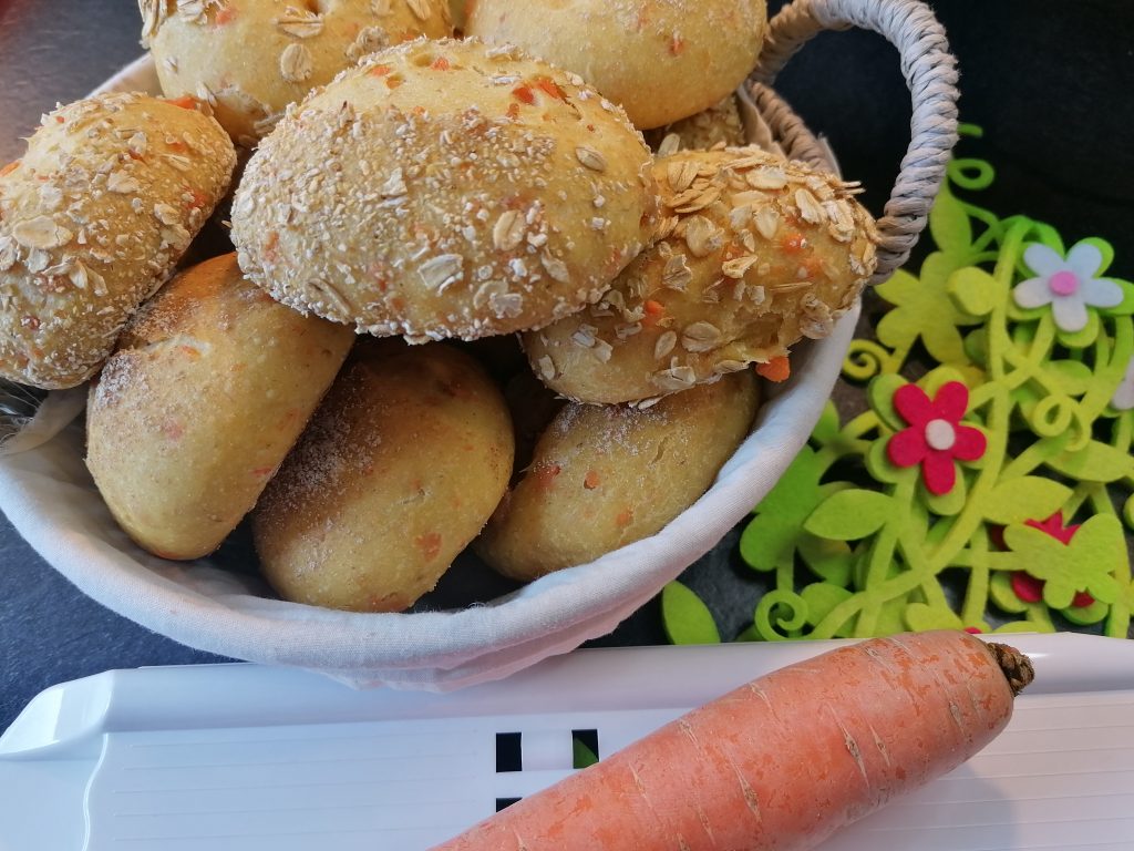 Karotten-Dinkel-Brötchen ♥ Rezept vom Zauberstein