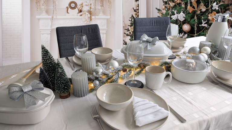 112025_Titelbild-Loeffel-Monatsseite_DEAT-768×432