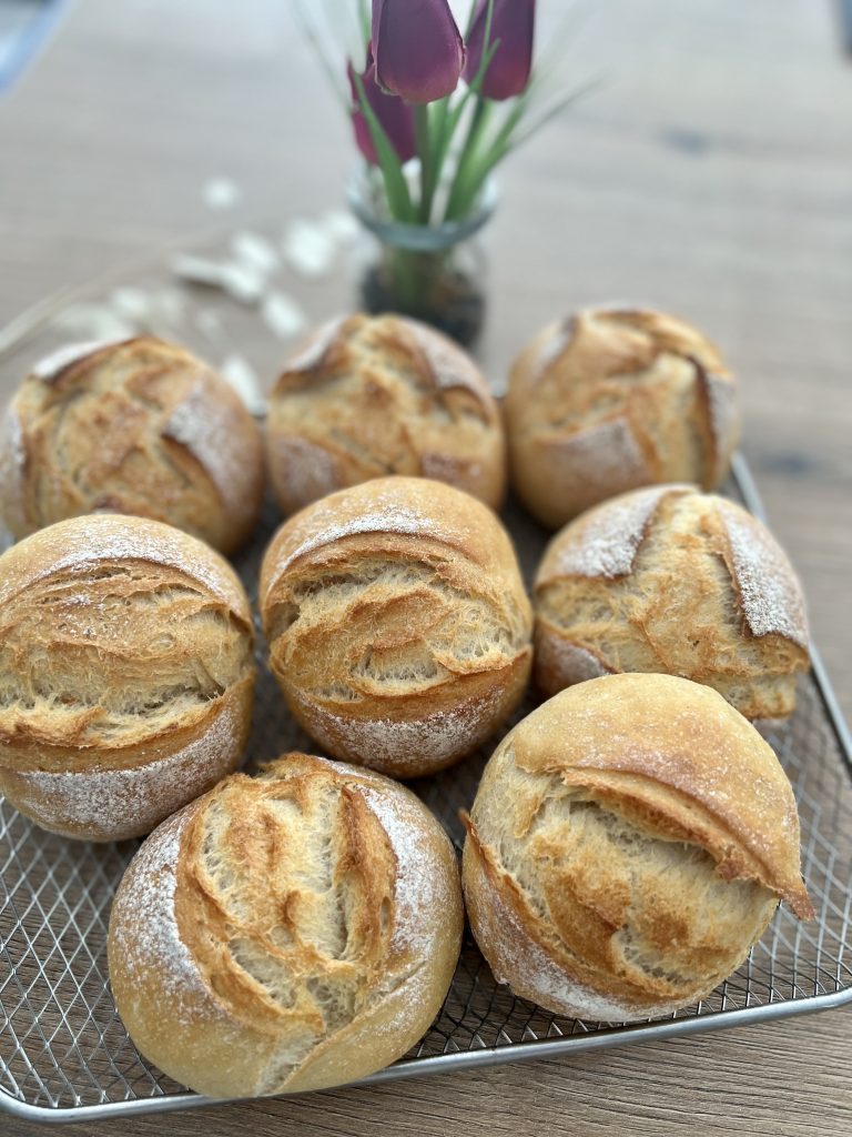 Softe Buttermilch-Brötchen